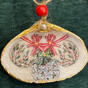 Decoupage shell Christmas ornament